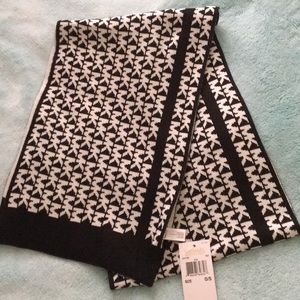 Michael Kors scarf